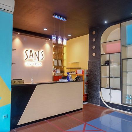 Gubeng Sans Hotel International Surabaya מראה חיצוני תמונה