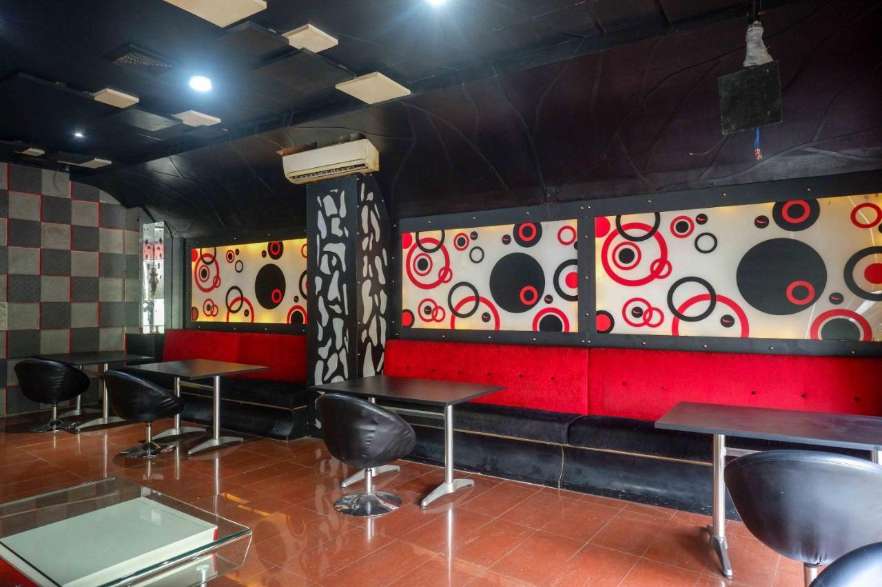 Gubeng Sans Hotel International Surabaya מראה חיצוני תמונה