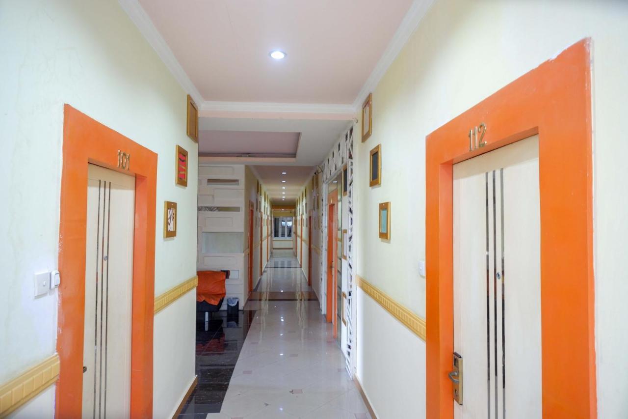 Gubeng Sans Hotel International Surabaya מראה חיצוני תמונה