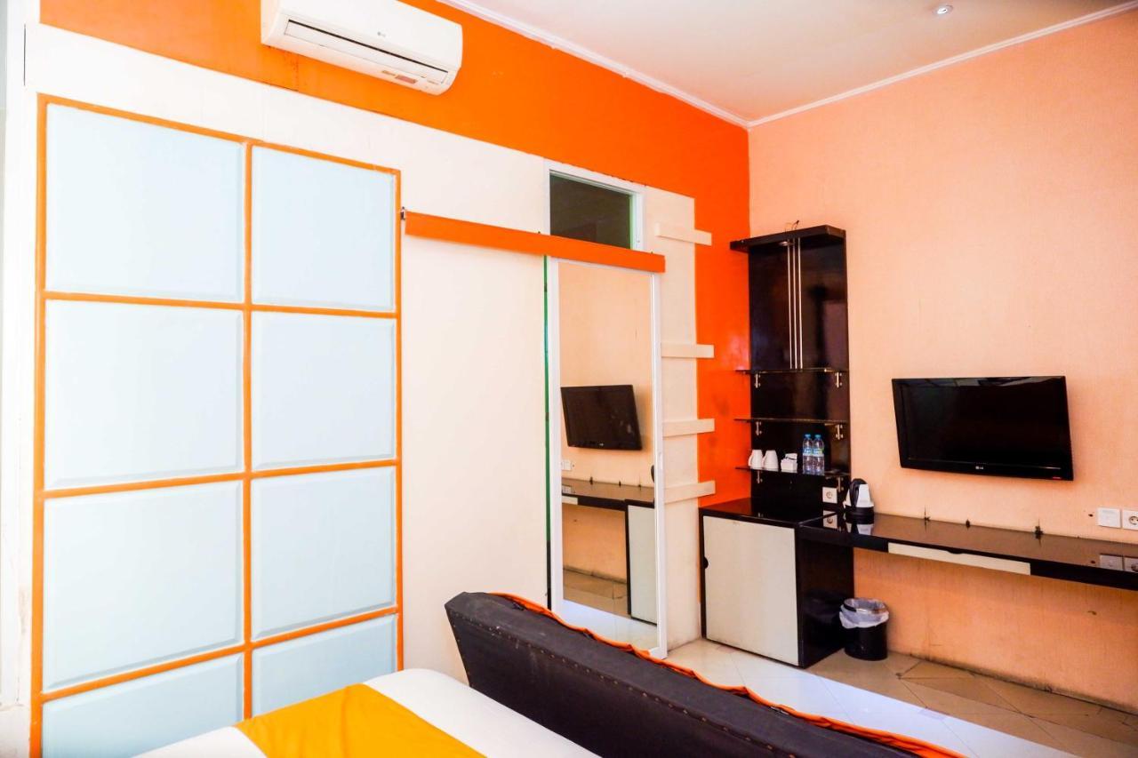 Gubeng Sans Hotel International Surabaya מראה חיצוני תמונה